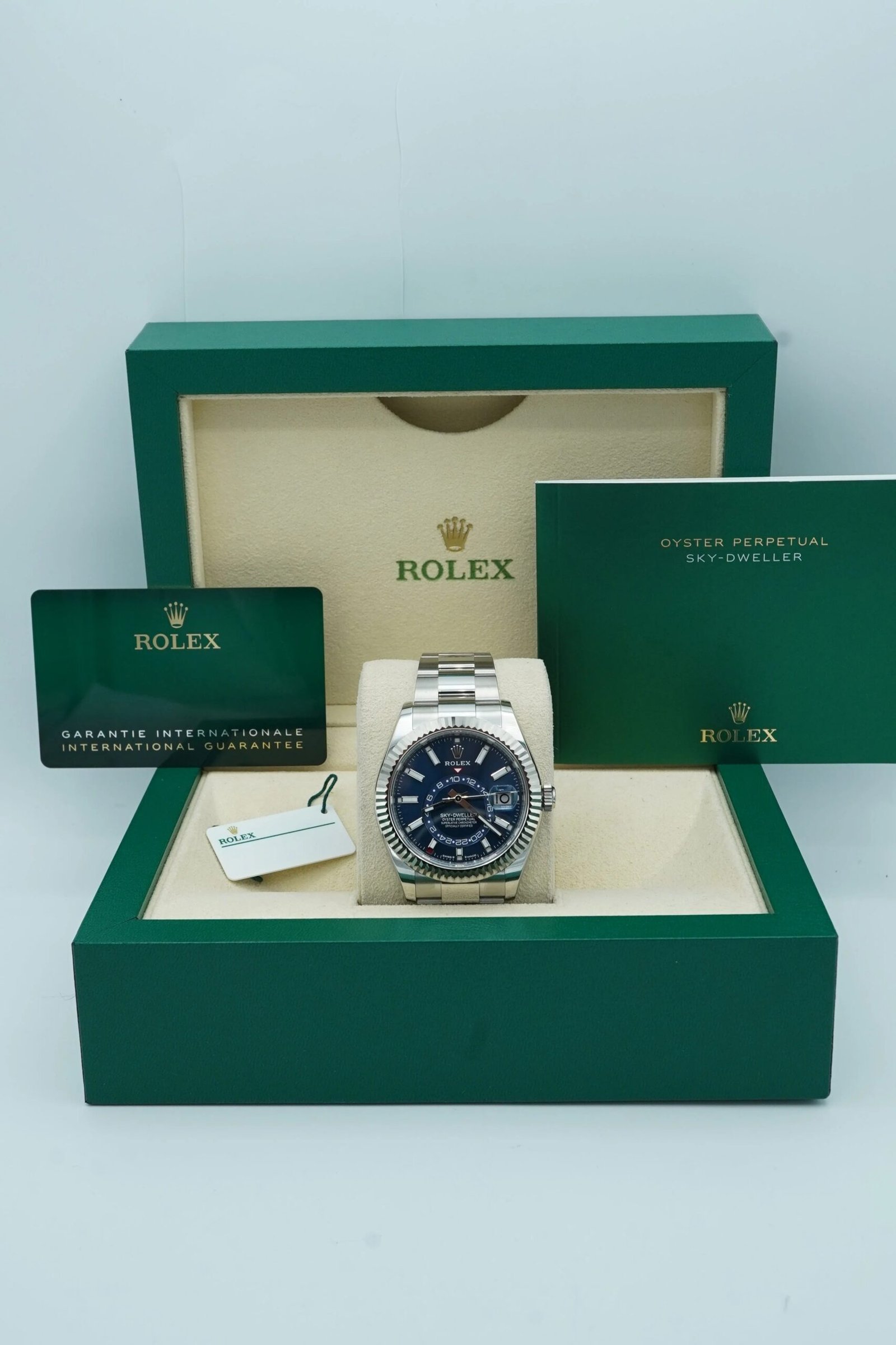 Rolex Sky-Dweller 42 mm / White Gold Blue Dial – Bild 2