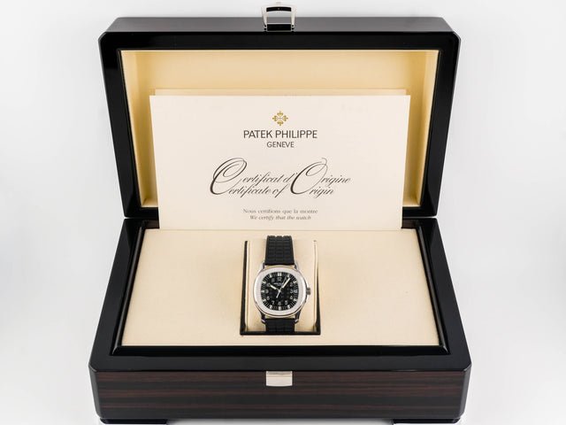 Patek Philippe 36 mm Aquanaut / Black – Bild 2