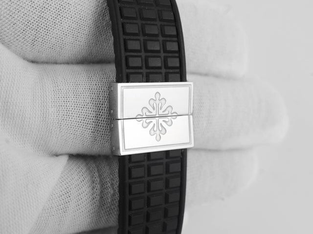 Patek Philippe 36 mm Aquanaut / Black – Bild 4
