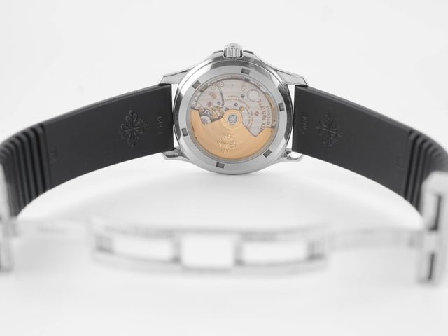 Patek Philippe 36 mm Aquanaut / Black – Bild 7
