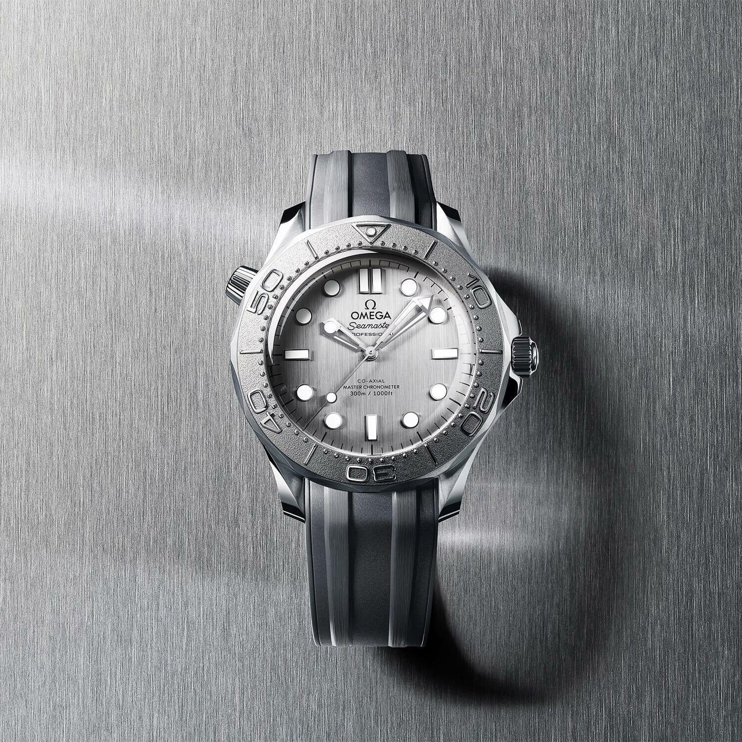 OMEGA Seamaster Diver 42 mm / Black Dial – Bracelet Acier – Bild 4